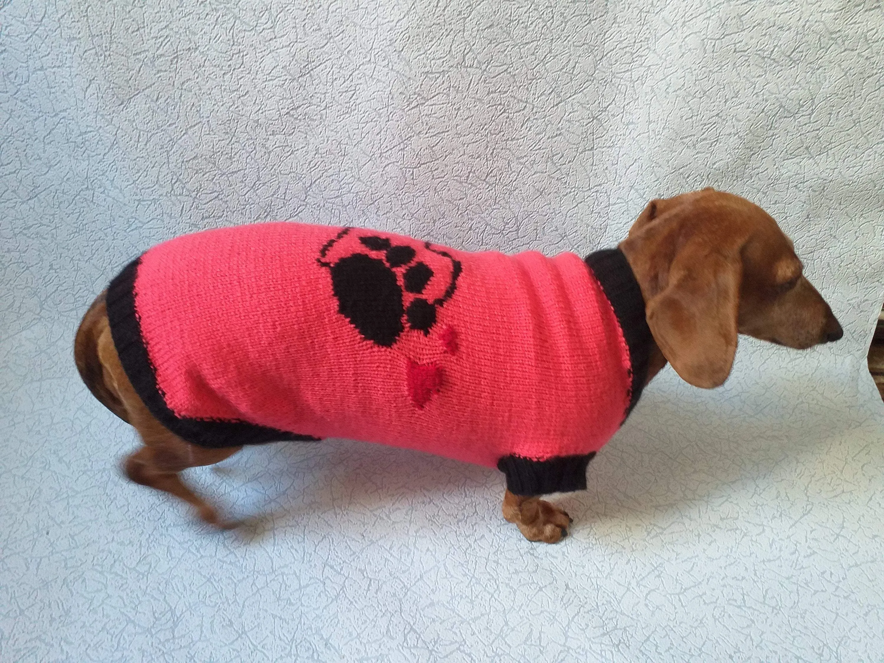 Knitted pink heart sweater for dachshund