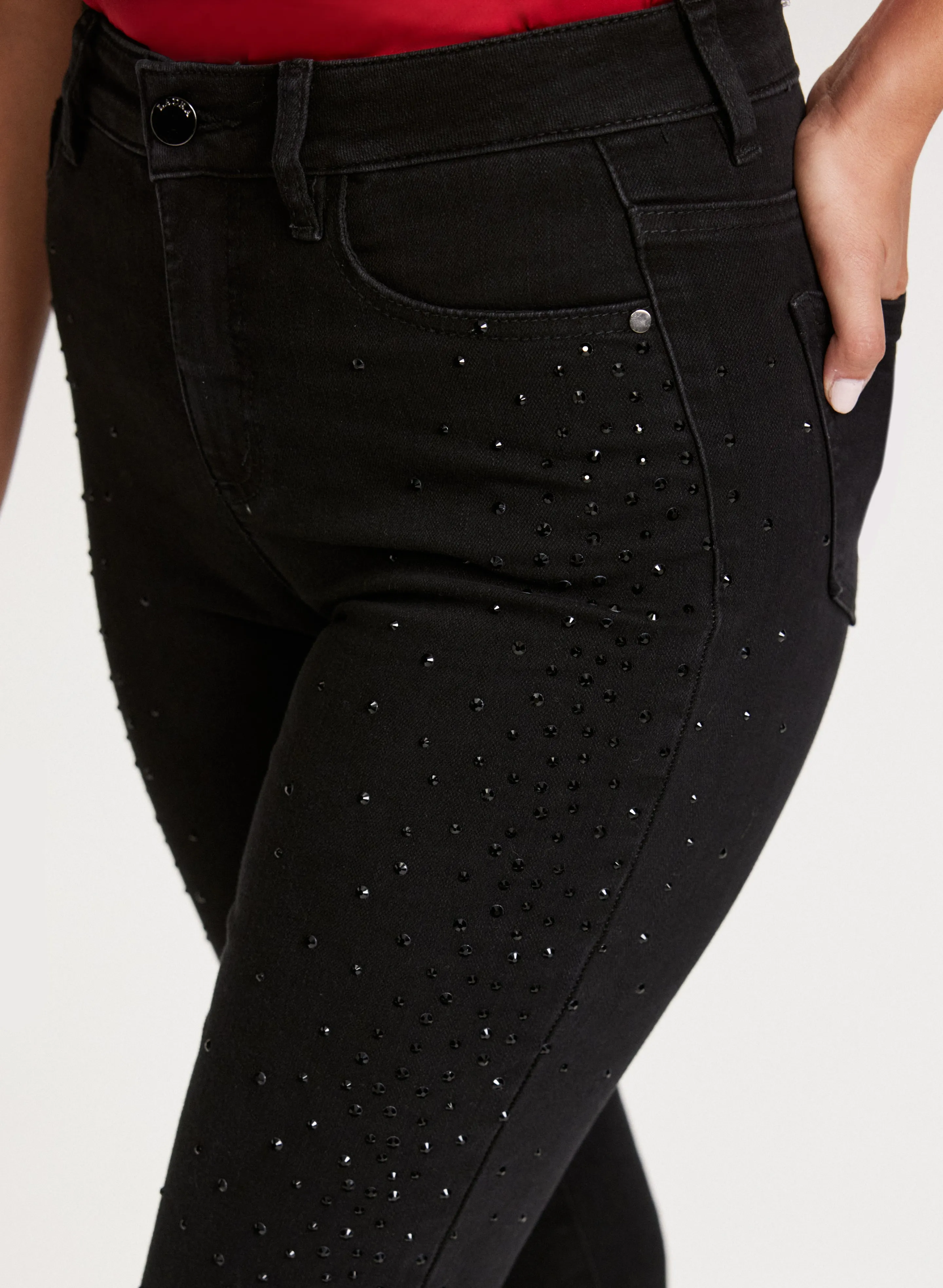 Rhinestone Trim Straight-Leg Jeans