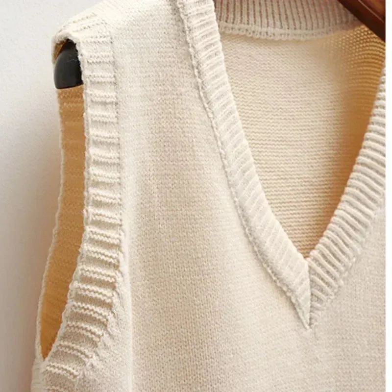 Spring and Autumn Women's Knitted Sweater Vest Short Loose Retro Sweater Sleeveless Girls V-Neck Pullover Top Women Jacket