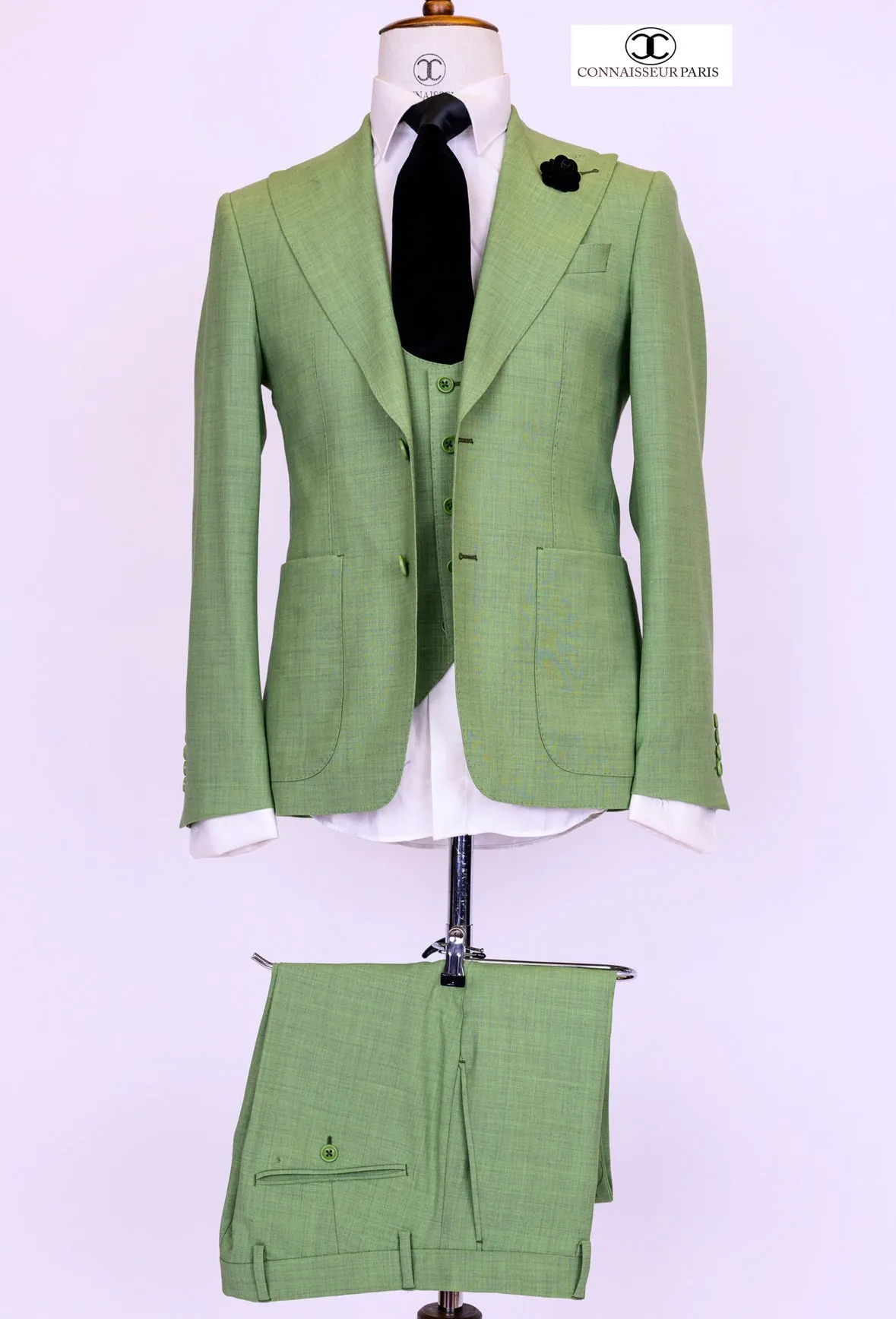 Zignone - Pastel green 3-piece slim fit suit with wide lapel and patch pockets and U shape vest